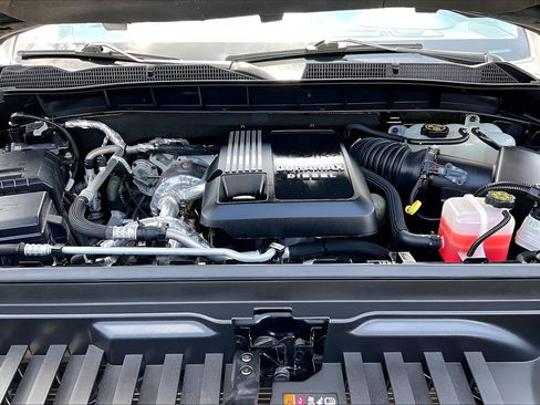 Used 2022 GMC Sierra 1500 SLT AWD/4WD image 27