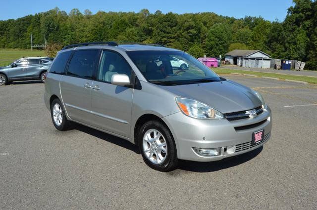 Used 2004 Toyota Sienna XLE Limited w/ Limited Pkg 5 FWD image 58