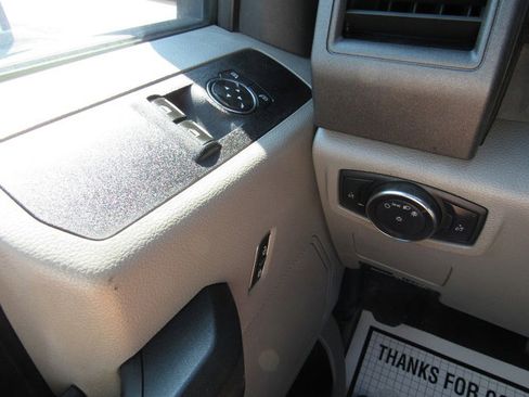 Used 2019 Ford F550 4x4 Regular Cab Super Duty w/ Power Equipment Group image 33