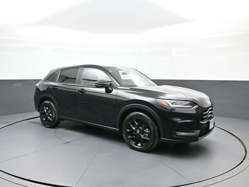 Used 2024 Honda HR-V Sport image 4