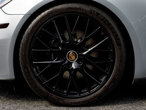 Used 2021 Porsche Panamera image 38