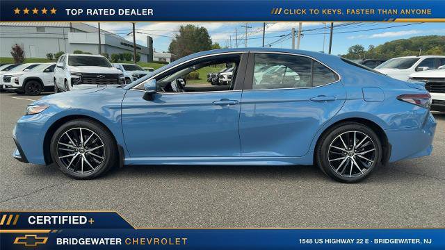 Used 2024 Toyota Camry SE AWD/4WD image 6
