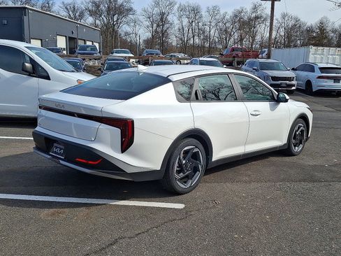 New 2025 Kia K4 EX image 4