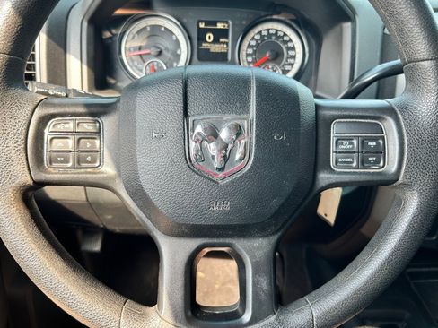 Used 2018 RAM 3500 Tradesman w/ Chrome Appearance Group AWD/4WD image 13