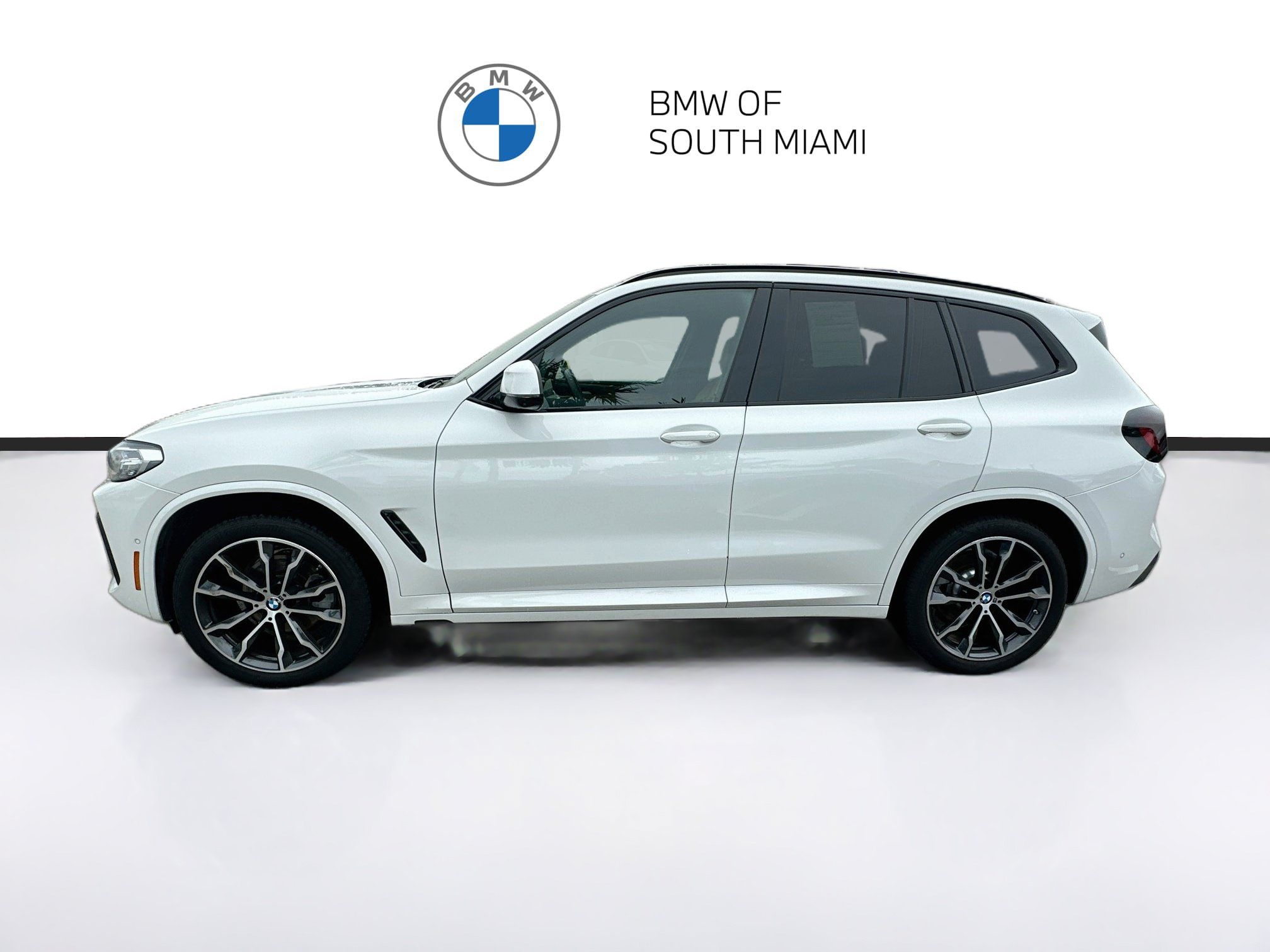 Certified 2024 BMW X3 xDrive30i w/ M Sport Package AWD/4WD image 4