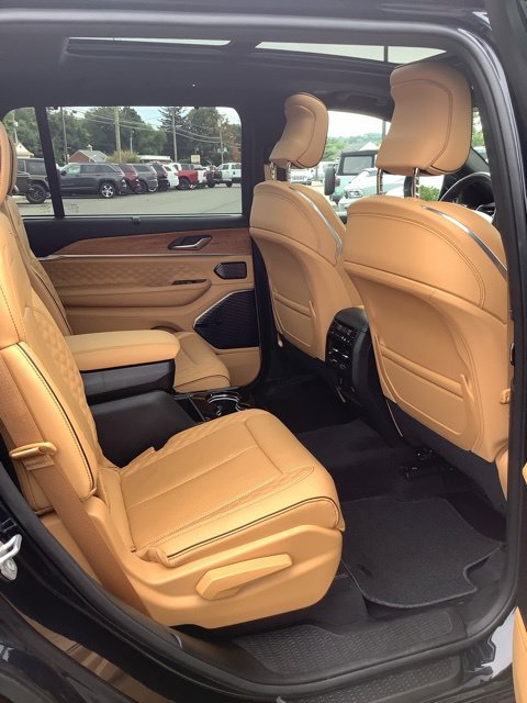 Certified 2024 Jeep Grand Cherokee L Summit AWD/4WD image 31