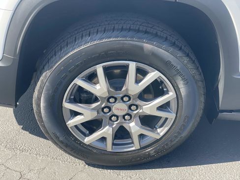 Used 2021 GMC Acadia SLT w/ Premium Package image 30