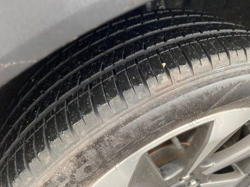 Used 2024 Ford Escape Platinum image 23