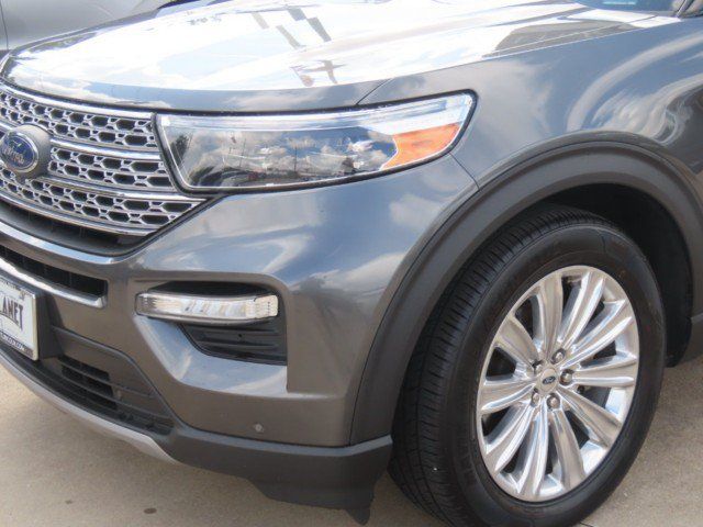 Used 2020 Ford Explorer Limited RWD image 3