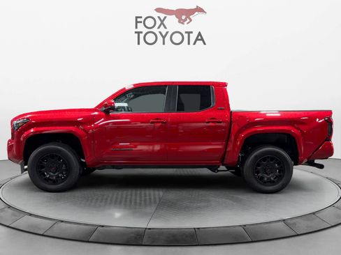 Used 2025 Toyota Tacoma SR5 w/ SR5 Upgrade Package image 2