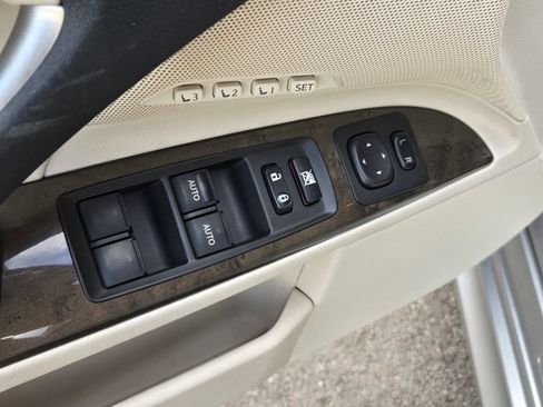 Used 2010 Lexus IS 250C RWD image 13