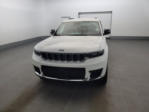 Used 2023 Jeep Grand Cherokee L Laredo AWD/4WD image 15