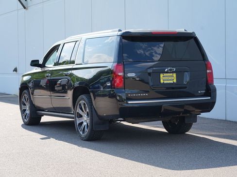 Used 2018 Chevrolet Suburban Premier AWD/4WD image 5