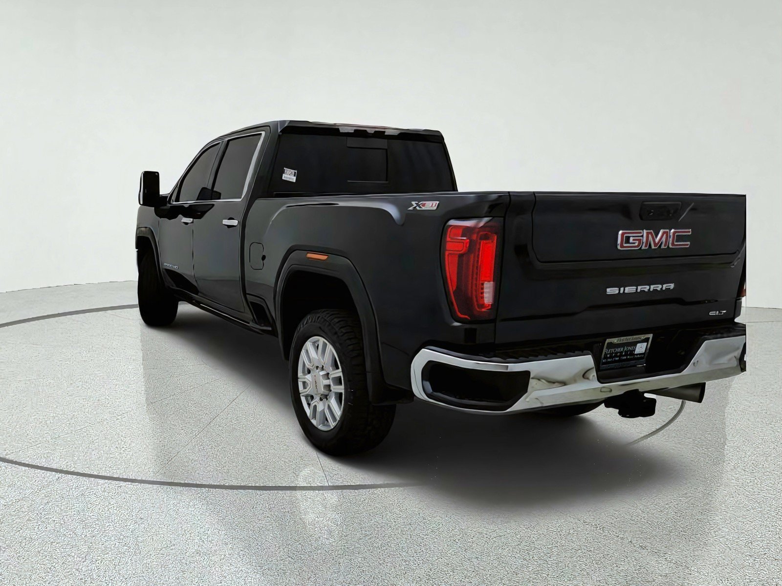 Used 2021 GMC Sierra 2500 SLT w/ SLT Preferred Package AWD/4WD image 11
