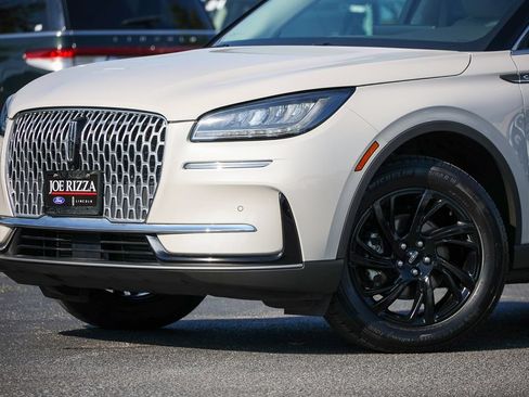 Used 2023 Lincoln Corsair AWD w/ Equipment Group 101A image 12