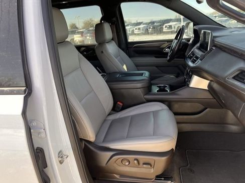 Used 2022 Chevrolet Tahoe Z71 w/ Luxury Package image 24