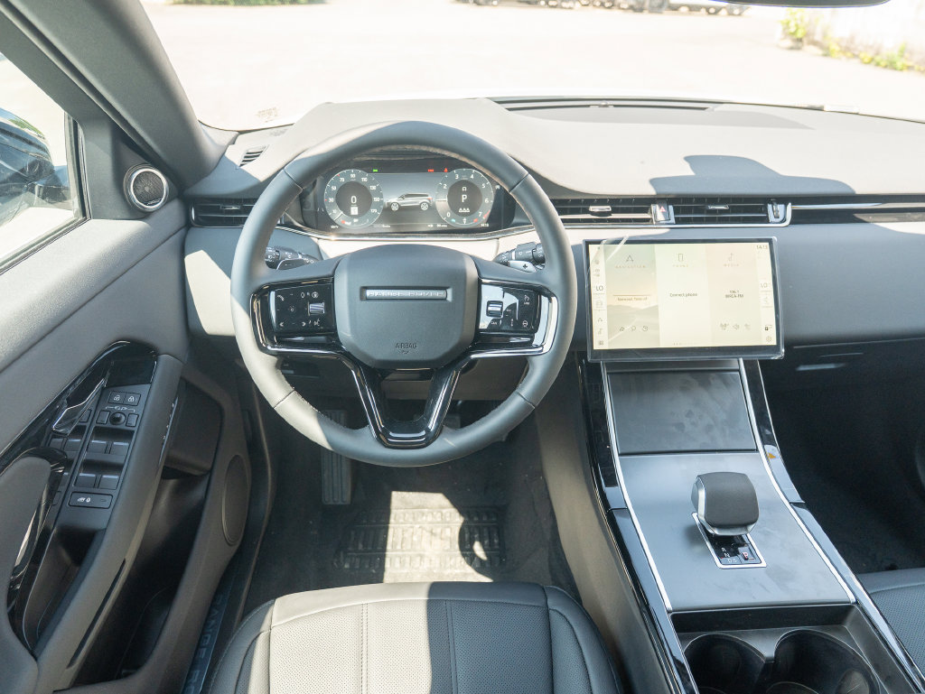 New 2026 Land Rover Range Rover Evoque S AWD/4WD image 12