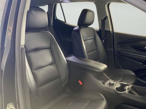 Used 2023 GMC Terrain SLT w/ LPO, Floor Liner Package FWD image 59