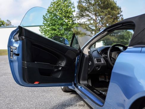 Used 2007 Aston Martin V8 Vantage Roadster RWD image 35