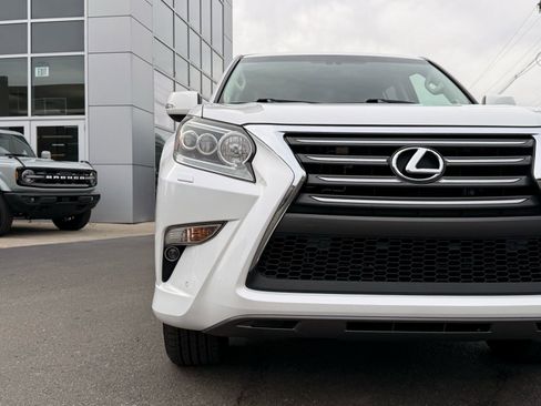 Used 2016 Lexus GX 460 Luxury w/ Preferred Accessory Package image 7