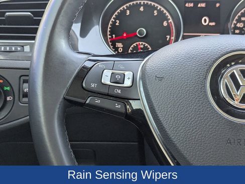 Used 2018 Volkswagen Golf Alltrack SEL image 22