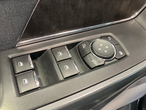 Used 2021 Ford F150 Lariat w/ Equipment Group 502A High image 17