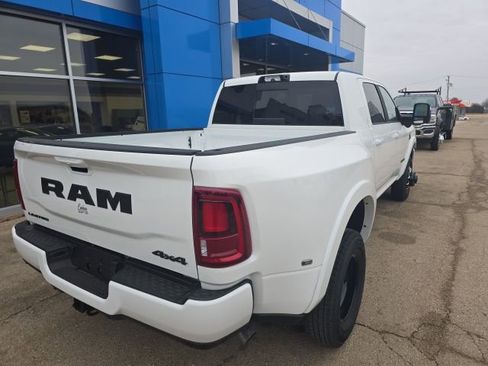 New 2026 RAM 3500 Limited AWD/4WD image 10