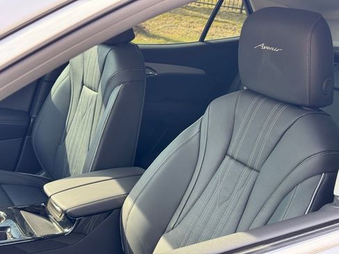 New 2026 Buick Envision Avenir image 17