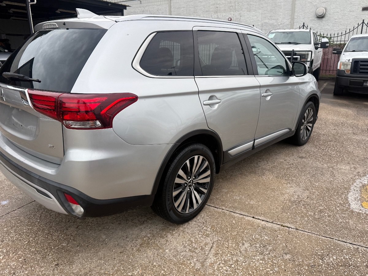 Used 2020 Mitsubishi Outlander SE FWD image 4