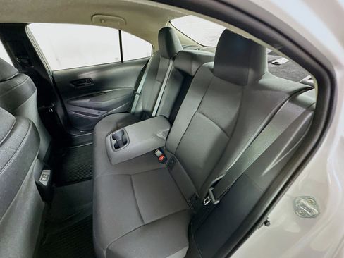 Used 2025 Toyota Corolla LE FWD image 27