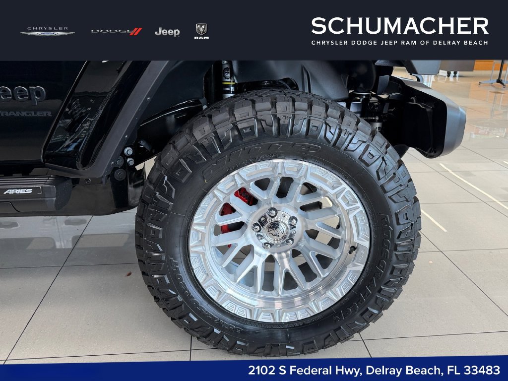 New 2026 Jeep Wrangler Unlimited Sahara AWD/4WD image 7