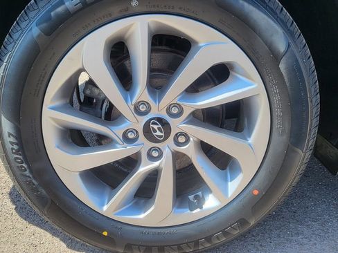 Used 2017 Hyundai Tucson SE image 13