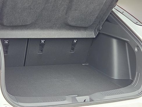 New 2026 Buick Envista Avenir FWD image 9
