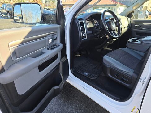 Used 2018 RAM 1500 Big Horn image 26