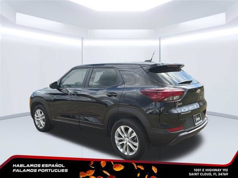 Used 2023 Chevrolet TrailBlazer LS FWD image 4