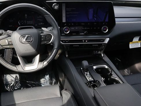 New 2026 Lexus RX 350 AWD image 17