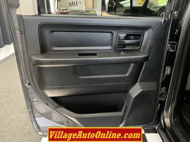 Used 2014 RAM 1500 Express AWD/4WD image 25