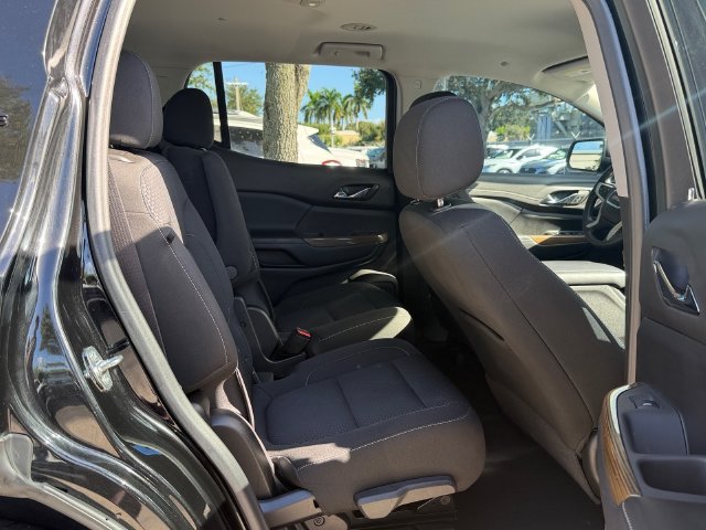 Certified 2022 GMC Acadia SLE w/ Elevation Edition FWD image 15
