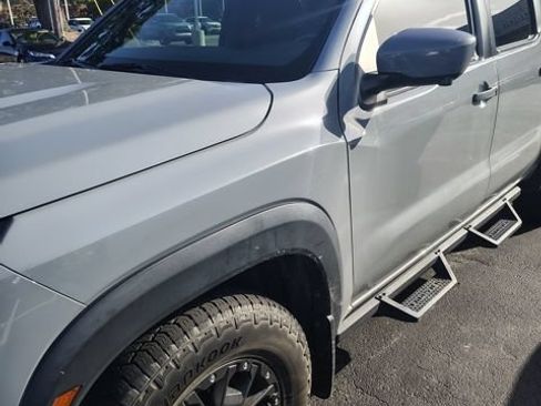Used 2023 Nissan Frontier Pro-X w/ Pro-X Premium Package RWD image 3