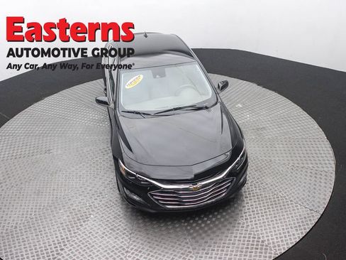 Used 2023 Chevrolet Malibu LT FWD image 3