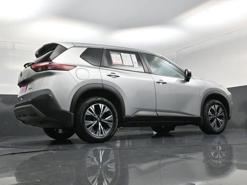 Used 2022 Nissan Rogue SV AWD/4WD image 22