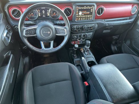 Used 2023 Jeep Wrangler Unlimited Rubicon w/ Cold Weather Group image 28