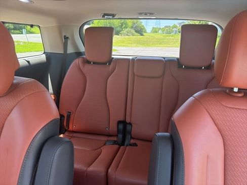 Used 2022 Kia Carnival SX Prestige FWD image 12