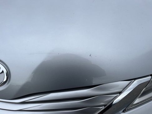 Used 2017 Toyota Sienna Limited image 2