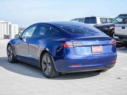 Used 2023 Tesla Model 3 Standard Range RWD image 8