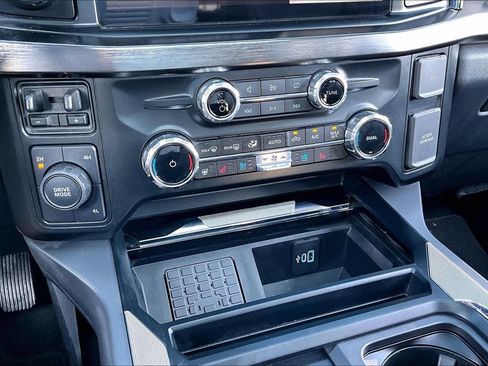 Used 2024 Ford F250 Lariat w/ Lariat Ultimate Package AWD/4WD image 16
