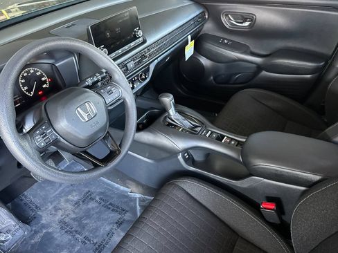Used 2024 Honda HR-V LX image 10