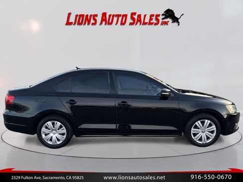 Used 2014 Volkswagen Jetta SE FWD image 4