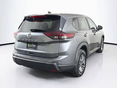 Used 2024 Nissan Rogue S AWD/4WD image 9