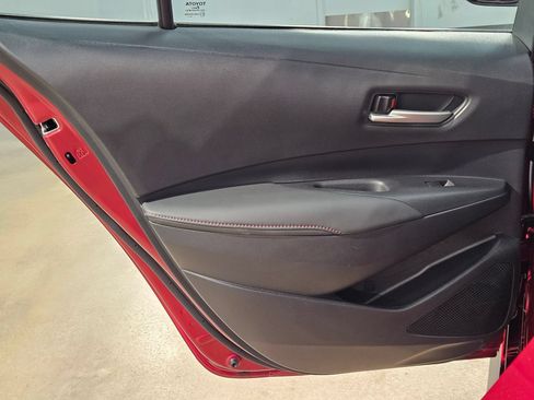 Used 2025 Toyota Corolla SE FWD image 33